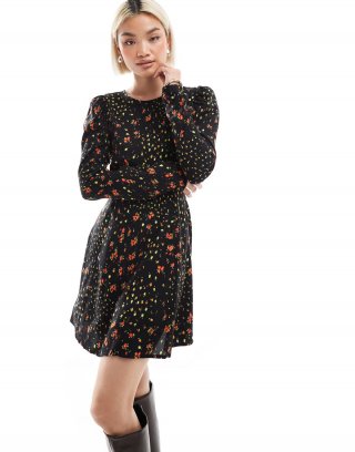 Miss Selfridge Ribbon detail tea dress in black floral print