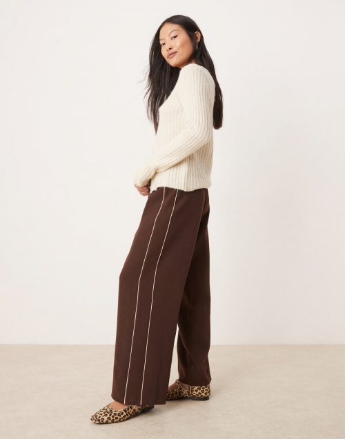 Miss Selfridge Petite side stripe sweatpants in chocolate